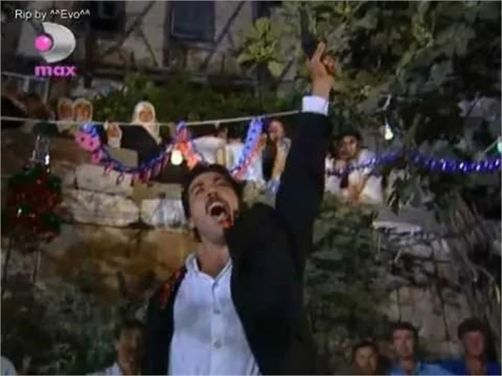 Yılan Hikayesi dizisinden kimler çıktı?
