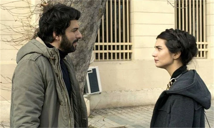 "Kara Para Aşk"ta Elif İpek'i kıskanınca...