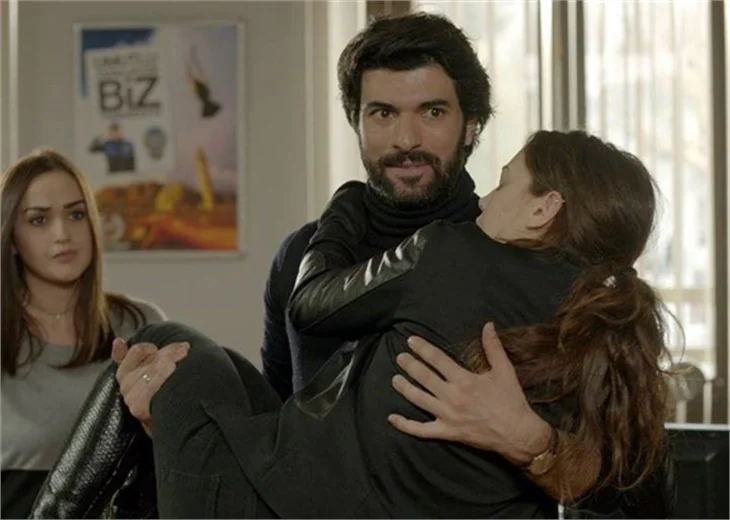 "Kara Para Aşk"ta Elif İpek'i kıskanınca...