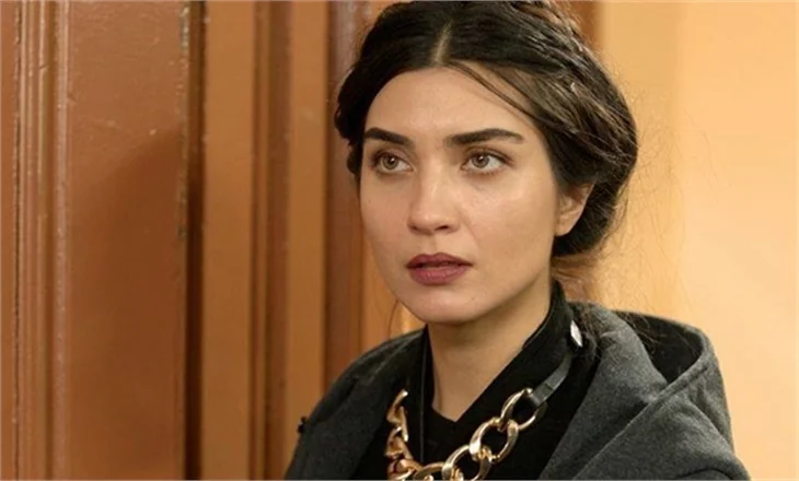 "Kara Para Aşk"ta Elif İpek'i kıskanınca...
