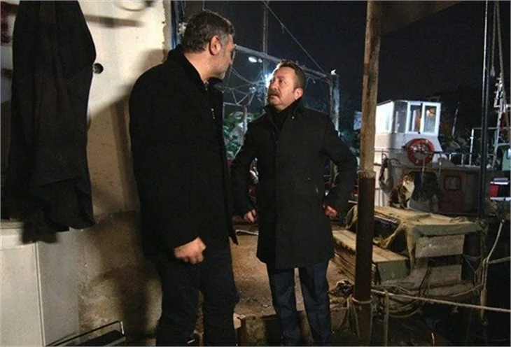 "Kara Para Aşk"ta Elif İpek'i kıskanınca...