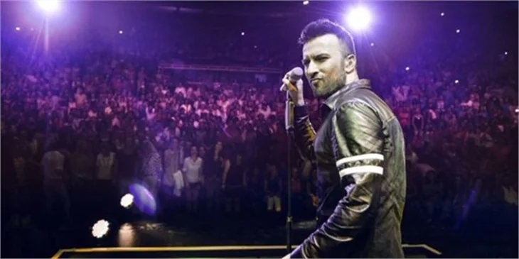 Tarkan, İstanbul'u terk etti!