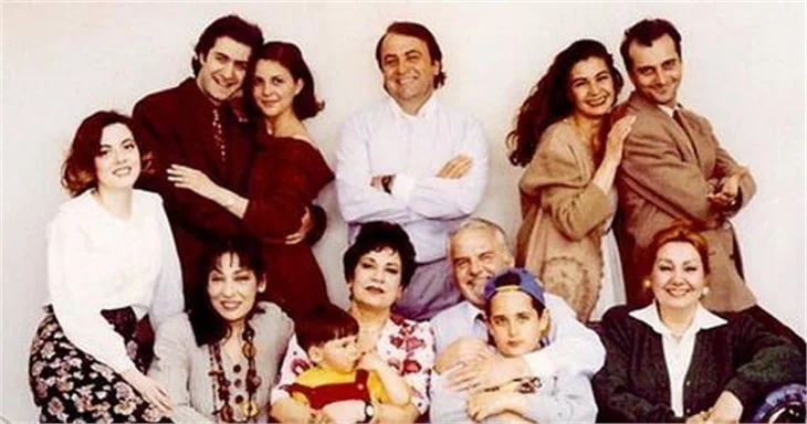 90'ların unutulmayan dizileri!