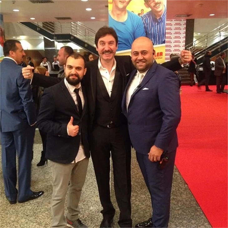 "Yapışık Kardeşler"den muhteşem gala!