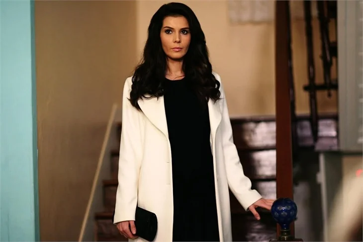 Elif-Kahraman aşkı başlıyor mu?