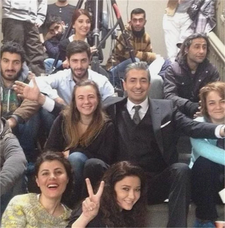 Paramparça'nın setinde neler oluyor?