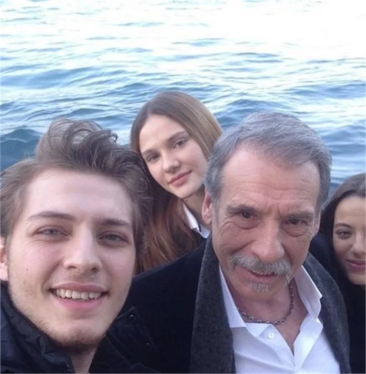 Paramparça'nın setinde neler oluyor?