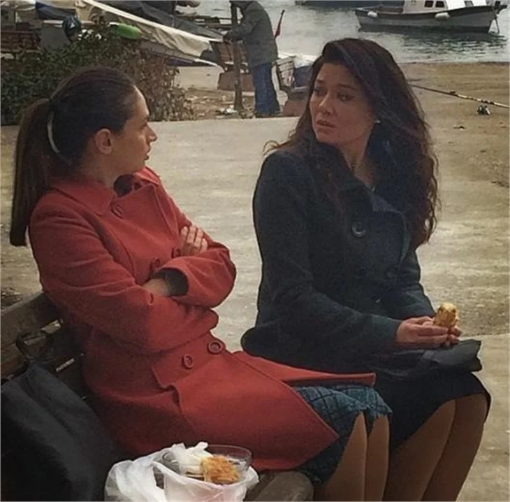 Paramparça'nın setinde neler oluyor?