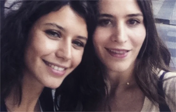 Beren Saat'ten Belçim Erdoğan'a kutlama mesajı!