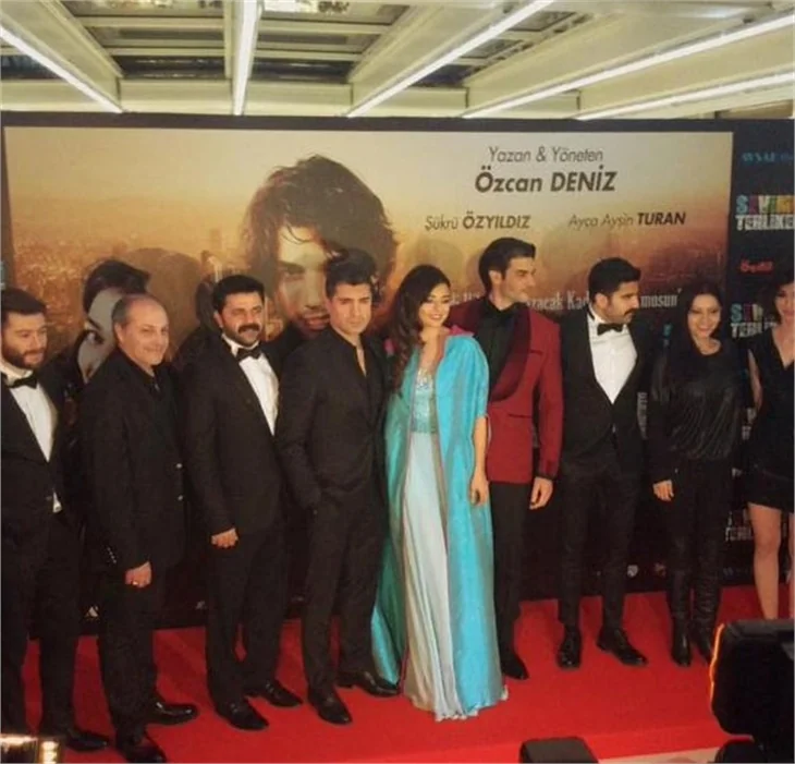 Sevimli Tehlikeli filminin galasına ünlü akını!