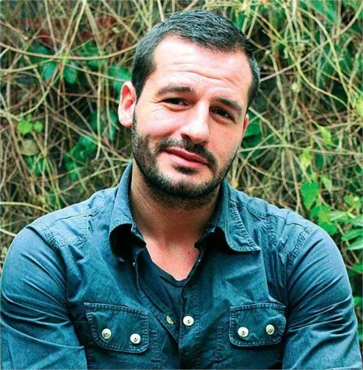 Kara Para Aşk'a bomba isim