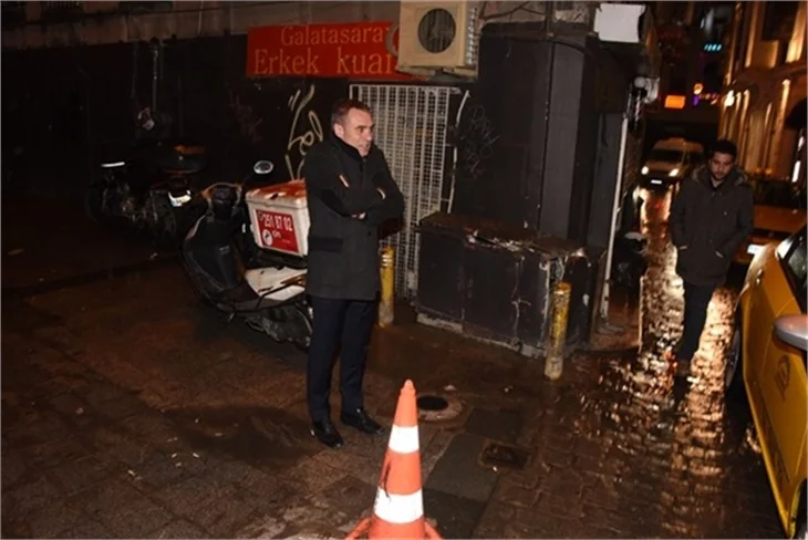 Ersun Yanal'ın 'otel' kaçamağı!