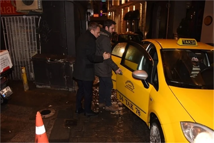 Ersun Yanal'ın 'otel' kaçamağı!