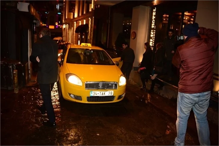 Ersun Yanal'ın 'otel' kaçamağı!
