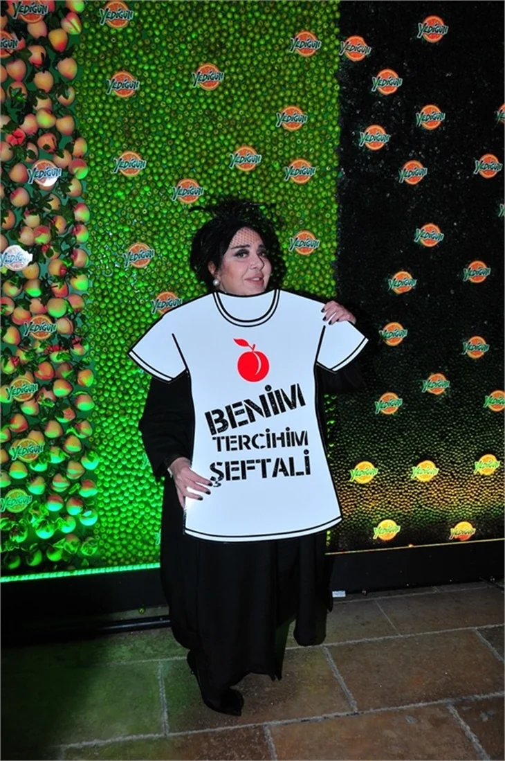 Nur Yerlitaş'ı yalnız bırakmadılar