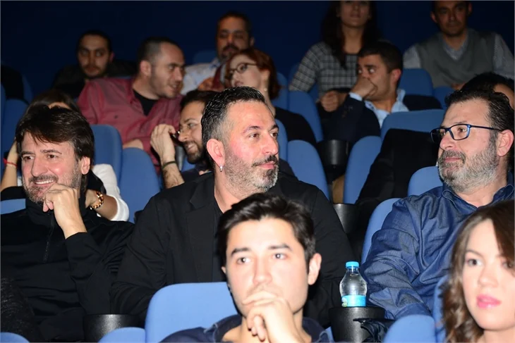 '8 Saniye' filminin galasına ünlüler akın etti!