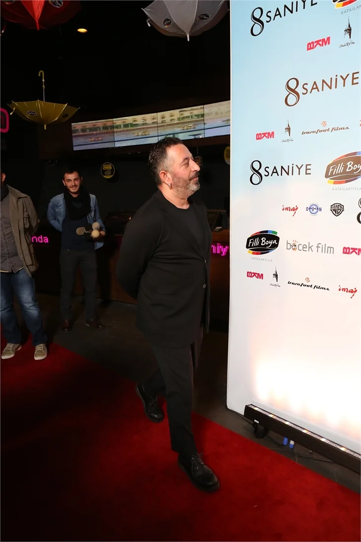 '8 Saniye' filminin galasına ünlüler akın etti!