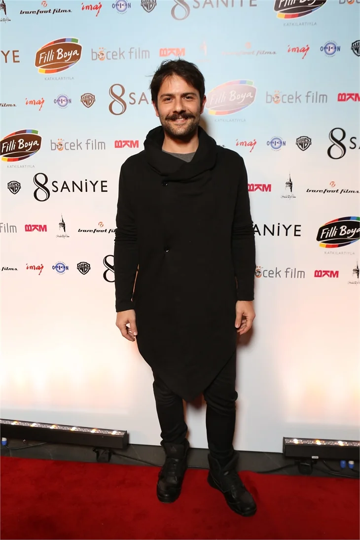 '8 Saniye' filminin galasına ünlüler akın etti!