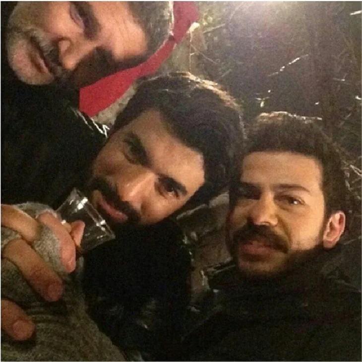 'Kara Para Aşk' setinde neler oluyor?