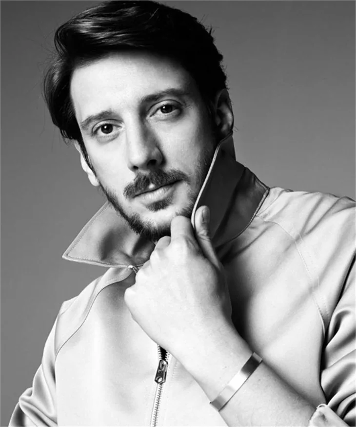 Engin Hepileri: Beyza'ya çok aşığım