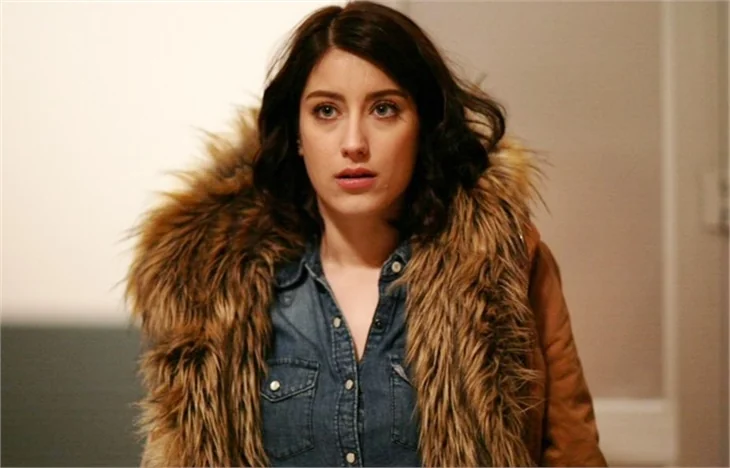 Hazal Kaya'dan bir ilk!