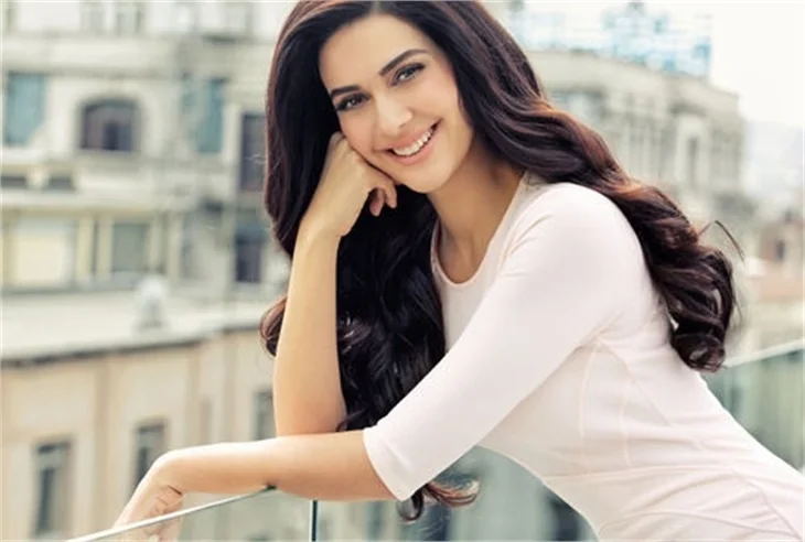 Bergüzar Korel: "Adam olmak zor, erkek olmak kolay"