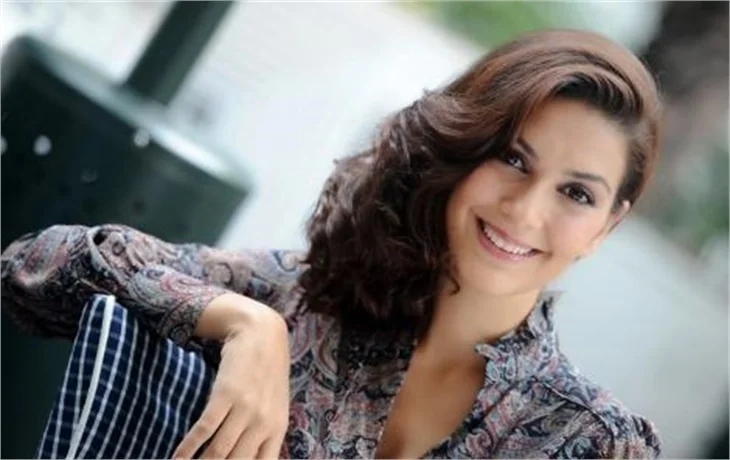 Bergüzar Korel: "Adam olmak zor, erkek olmak kolay"