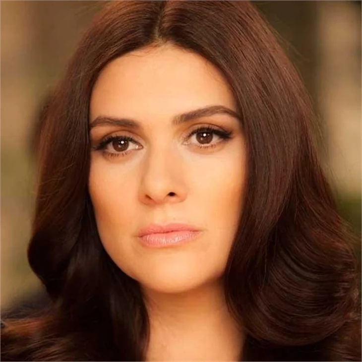 Bergüzar Korel: "Adam olmak zor, erkek olmak kolay"