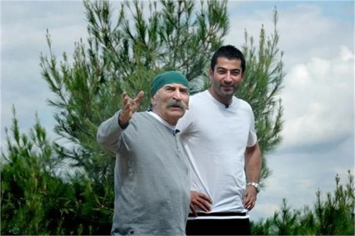 Kenan İmirzalıoğlu, Tuncel Kurtiz'i unutmadı