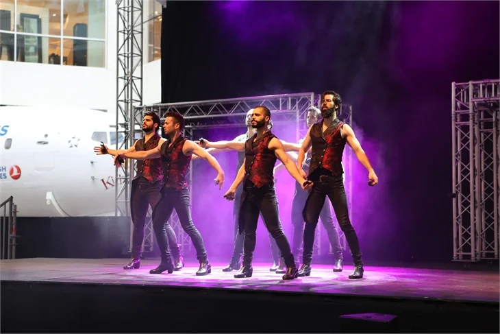 Akasya'dan "Los Vivancos" geçti