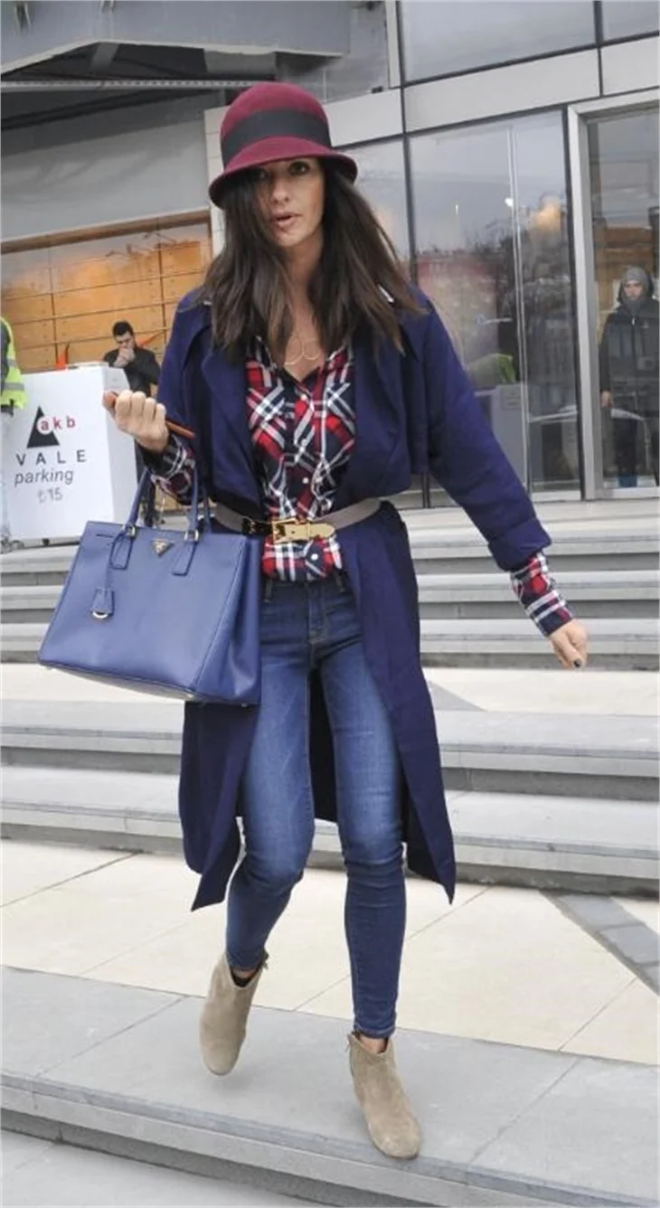 Yasemin Ergene Özilhan'dan 90'lar imajı!