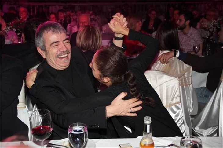 Aşkın Nur Yengi'den müthiş performans!