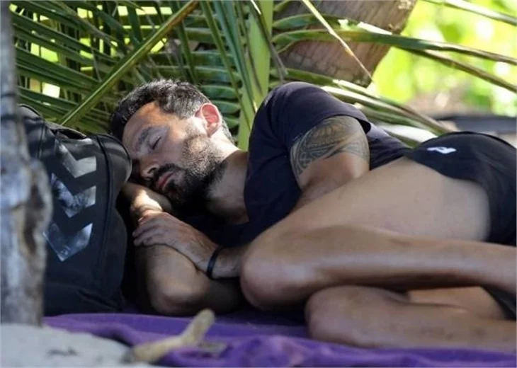 Survivor ada mı değil mi?