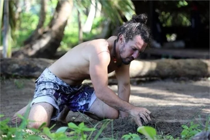 Survivor ada mı değil mi?