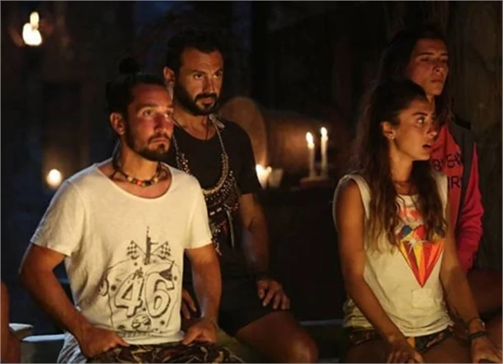 Survivor'da şok! Merve Aydın ile Ahmet Dursun aşk mı yaşıyor?