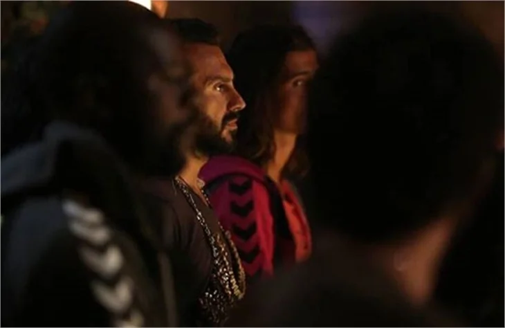 Survivor'da şok! Merve Aydın ile Ahmet Dursun aşk mı yaşıyor?
