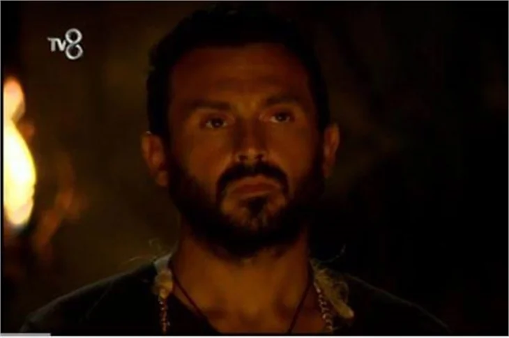 Survivor'da şok! Merve Aydın ile Ahmet Dursun aşk mı yaşıyor?