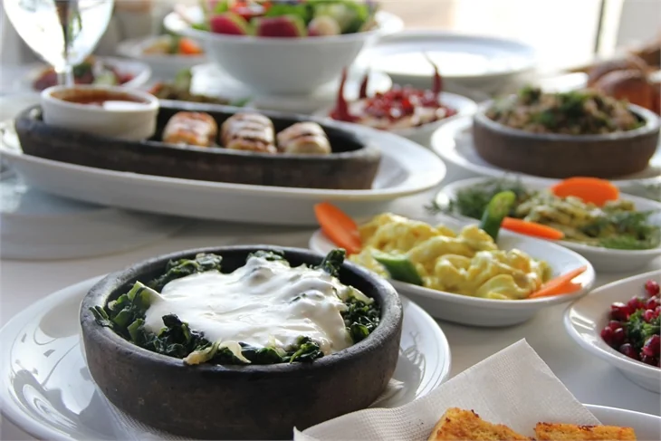 Marina'nın en popüler restoranlarından; "Papalina"