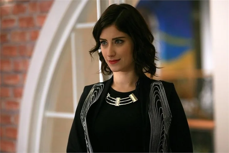 Hazal Kaya'nın Maral pozları!