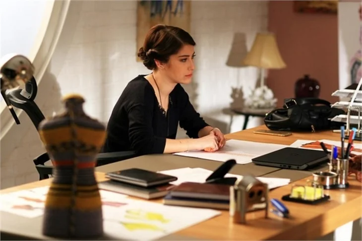 Hazal Kaya'nın Maral pozları!