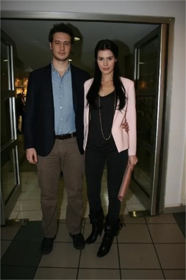 Hatice Şendil ile Burak Sağyaşar'ın düğün tarihi!