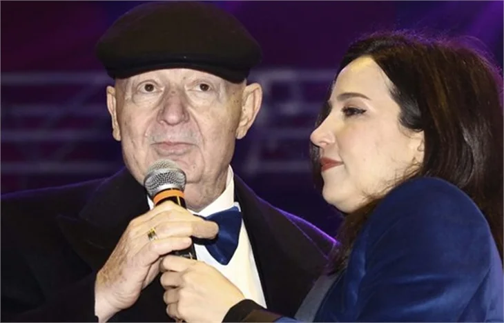 Kayahan'dan üzen haber!