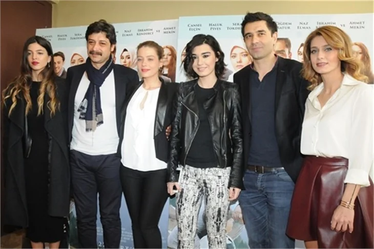 Bizim Hikaye'ye görkemli tanıtım!