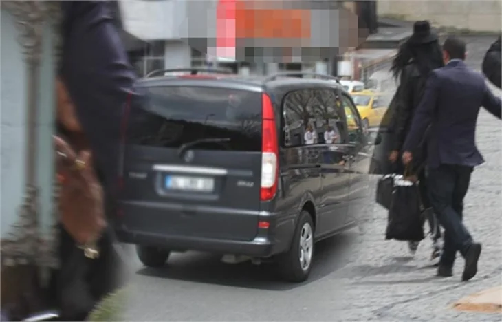Naomi Campbell ortaya çıktı!