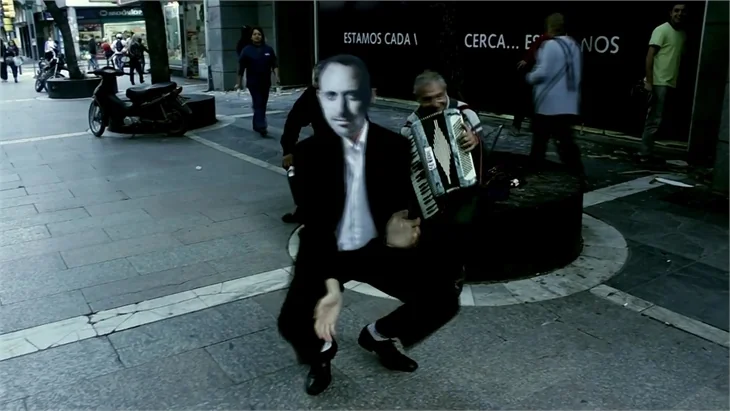 Arjantin'de Halit Ergenç için şarkı yazdılar!