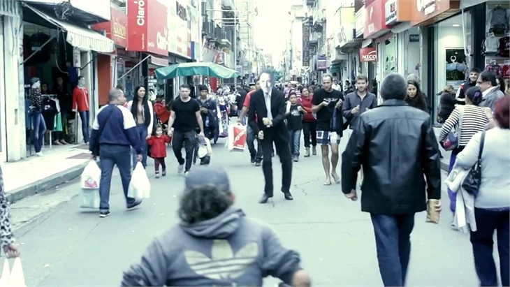 Arjantin'de Halit Ergenç için şarkı yazdılar!
