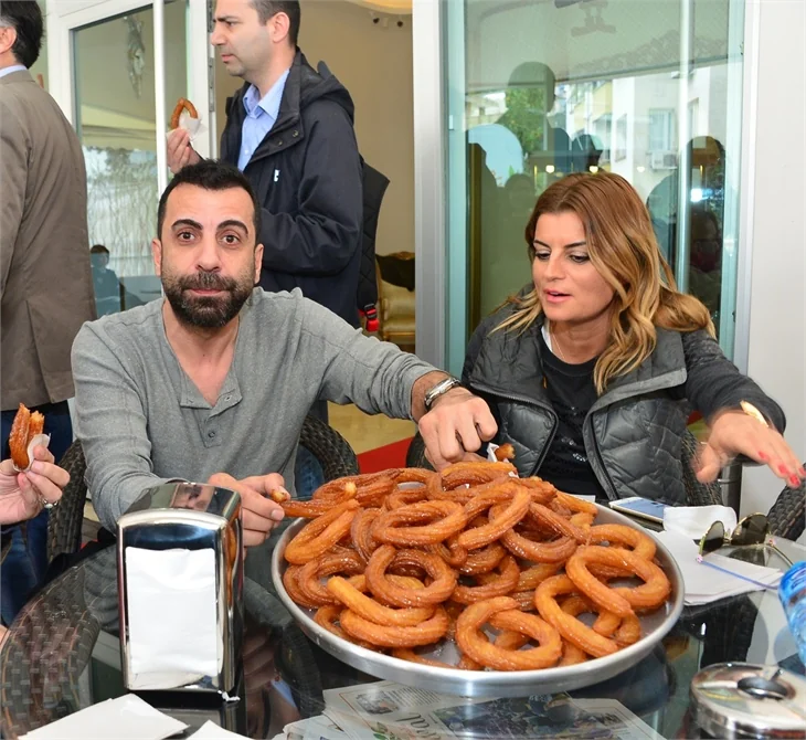 Ünlüler Adana'ya akın etti!
