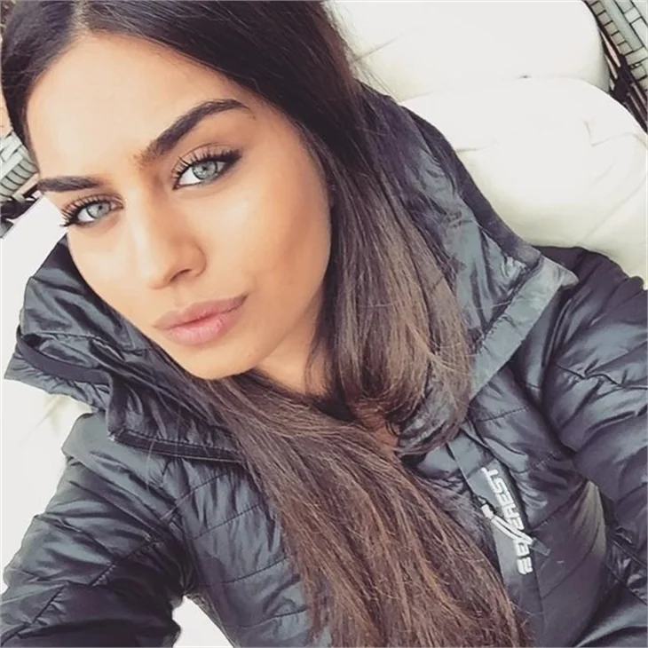Amine Gülşe kimdir?