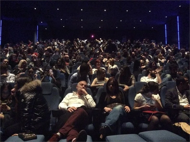 'Aşk Olsun' filminin galasında neler yaşandı?