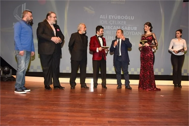 Taksiciler ödüllendirildi!